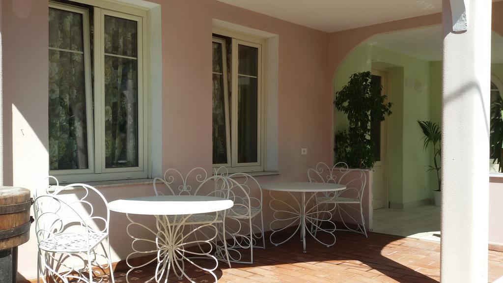 Hotel La Scogliera Bordighera Exterior foto